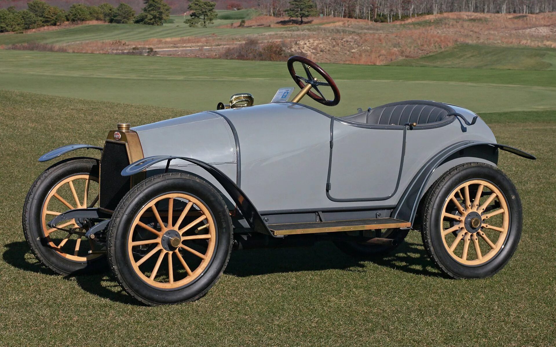 Марка 1 автомобиля в мире. Bugatti Type 13 1910. Bugatti Type 13. 1910—1920 Bugatti Type 13. Бугатти 1910 года.