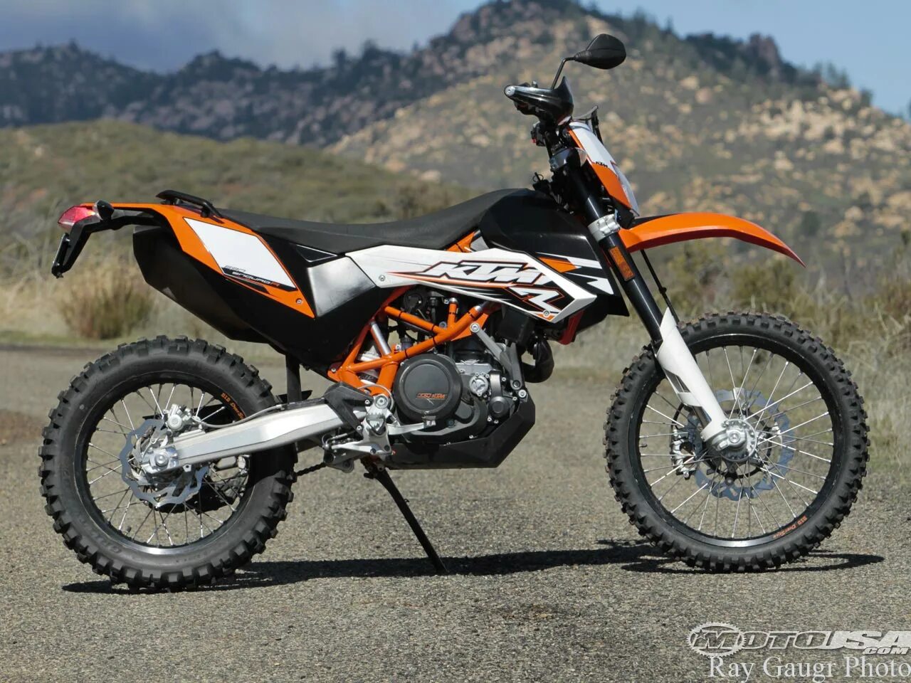 Мотоцикл эндурик. KTM 690 Enduro. КТМ 4т эндуро. KTM 690 Enduro r 2010. КТМ СХ 690.