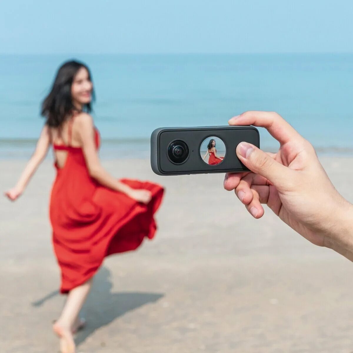 Insta camera. Экшн камера insta360. Insta camera. Камера 360 insta360 one x2. Экшен-камеры insta360 go.