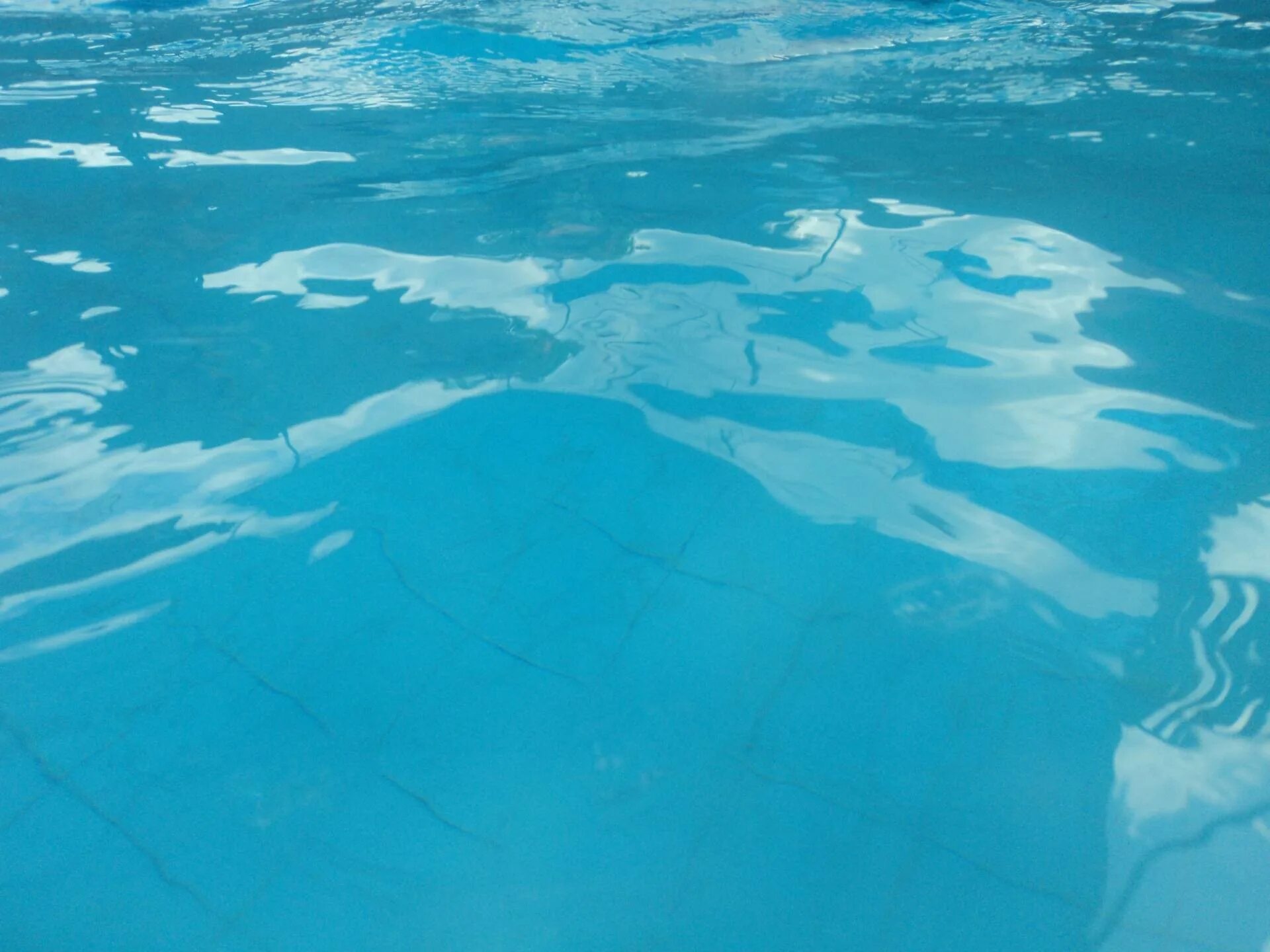 Мутный цвет воды. Вода в бассейне. Голубая вода в бассейне. Бассейн фон. Дно бассейна.