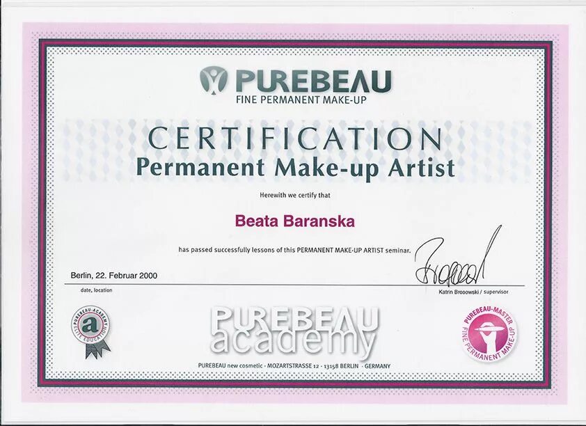 Made certificate. Сертификат на косметику. Сертификат make up. Сертификация косметики. Сертификаты Mac косметики.