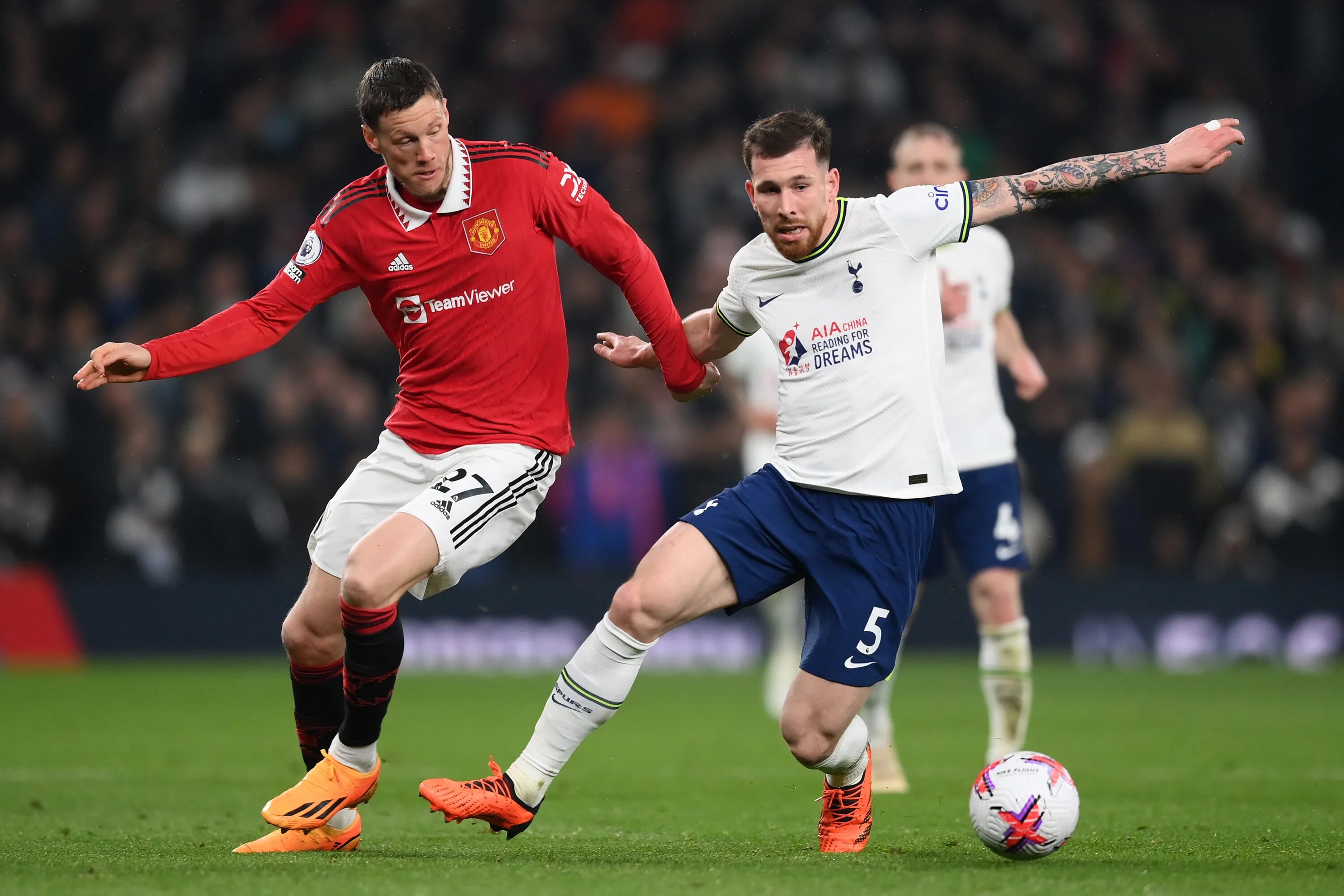 Ман ю тоттенхэм. Антони мю. Футболисты ман юнайтед. Мю тоттенхэм. Тоттенхэм хотспур манчестер юнайтед.