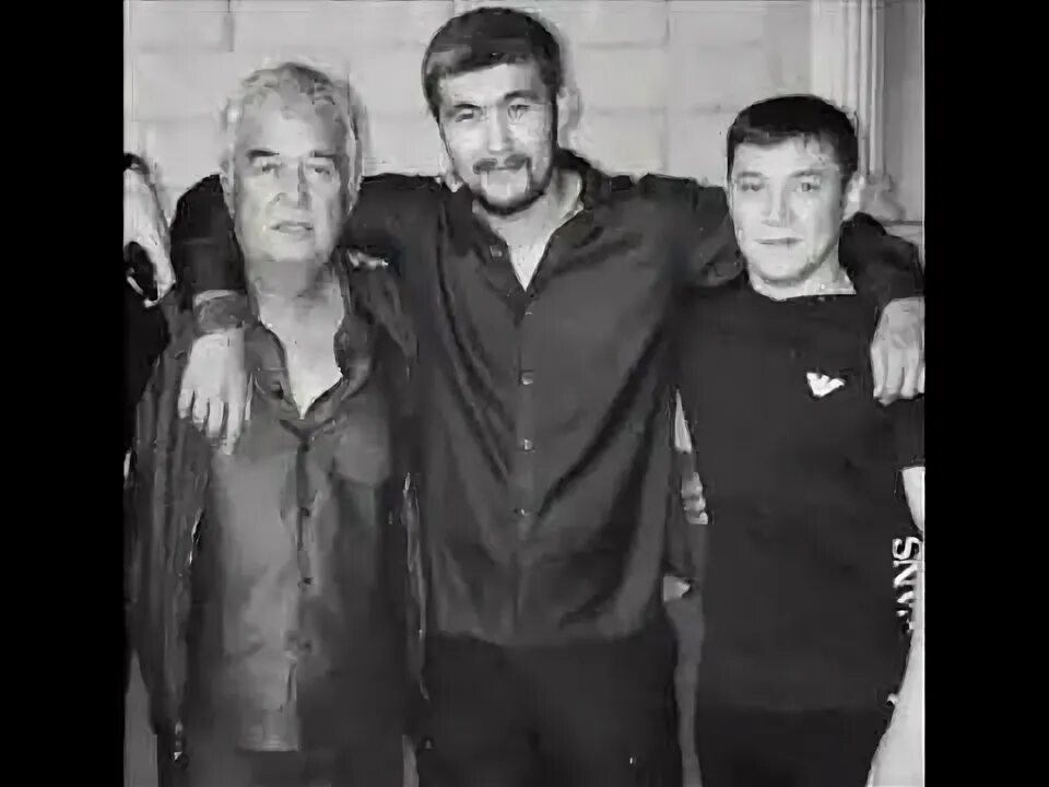 Криминальный авторитет Дикий Арман засветился в соцсети