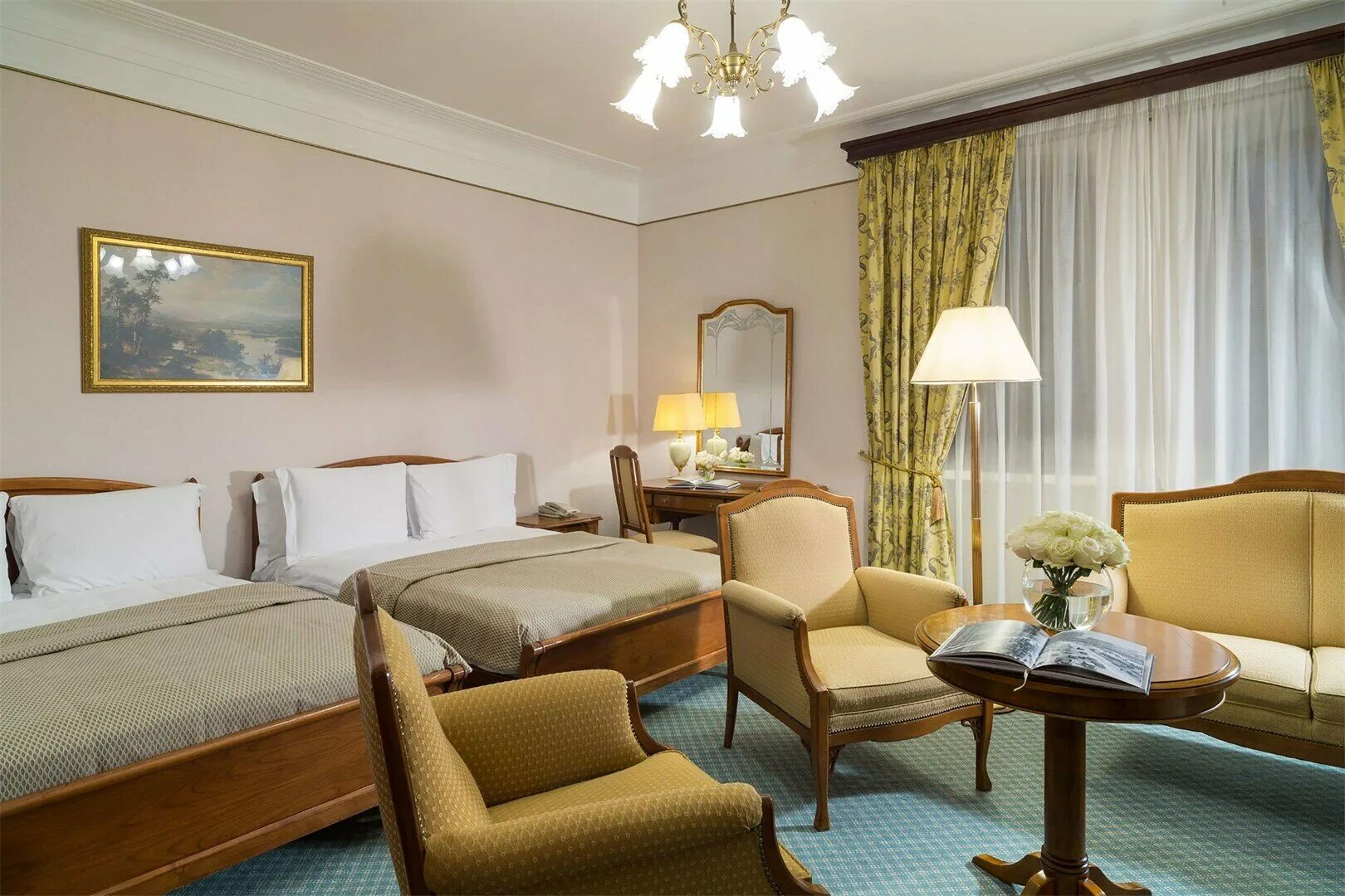 гостиница москва номера телефонов. метрополь 5 москва. националь гостиница москва. двухместный номер в гостинице. гостиница royal radisson moscow.