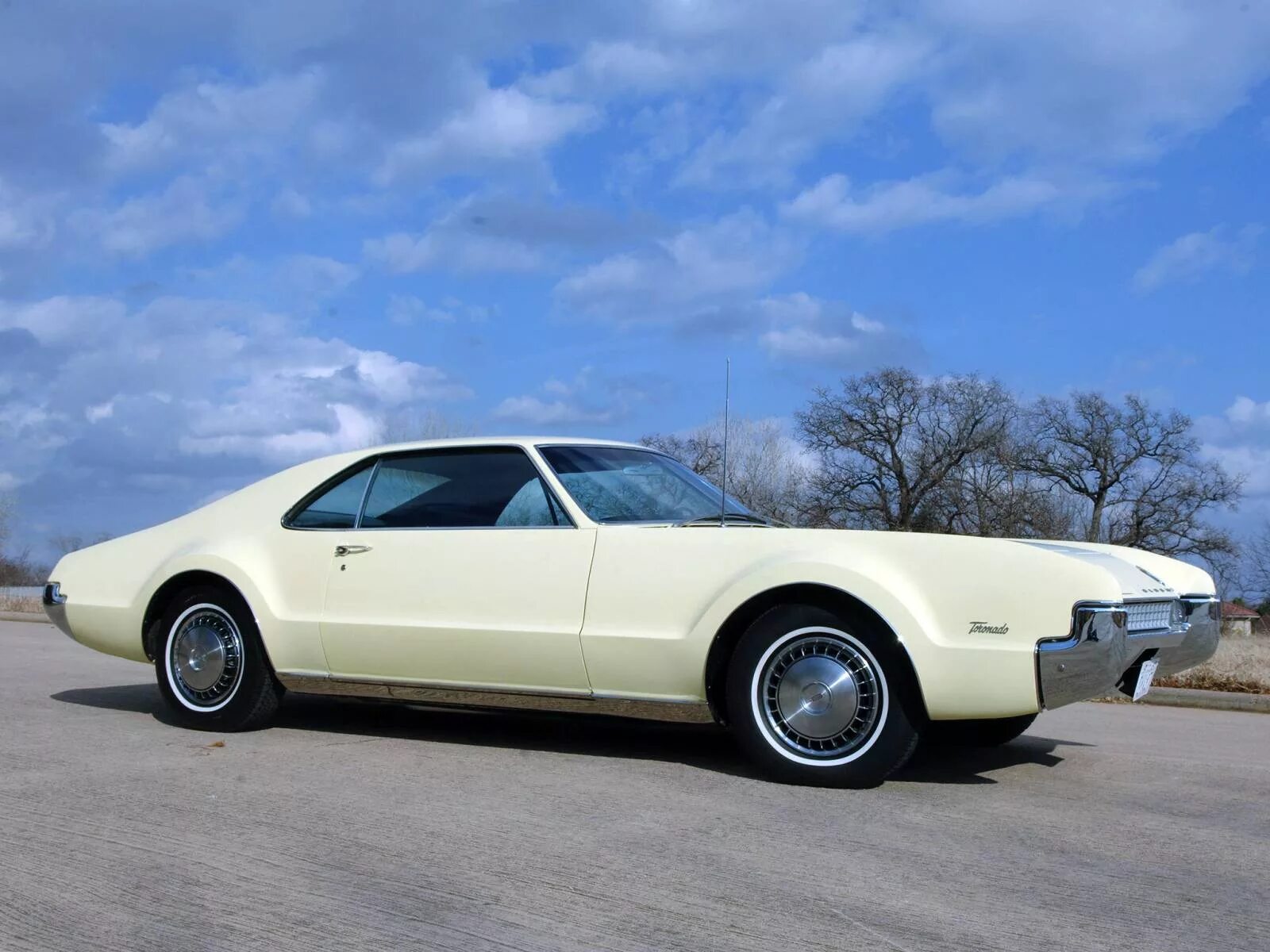 Oldsmobile Toronado 1966. Олдсмобиль Торнадо 1967. Oldsmobile Toronado 1967. Toronado 1966. Oldsmobile toronado