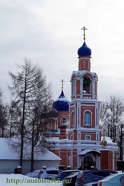Храм белый раст. Храм михаила архангела, деревня белый раст. храм архангела гавриила белый раст. церковь в селе белый раст.