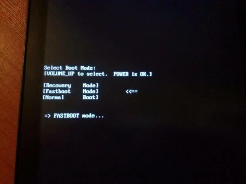 На экране появилась надпись fastboot. Fastboot Mode черный экран. Select Boot Mode на планшете. Что такое Fastboot в телефоне. Экран Fastboot на телефонах андроида.