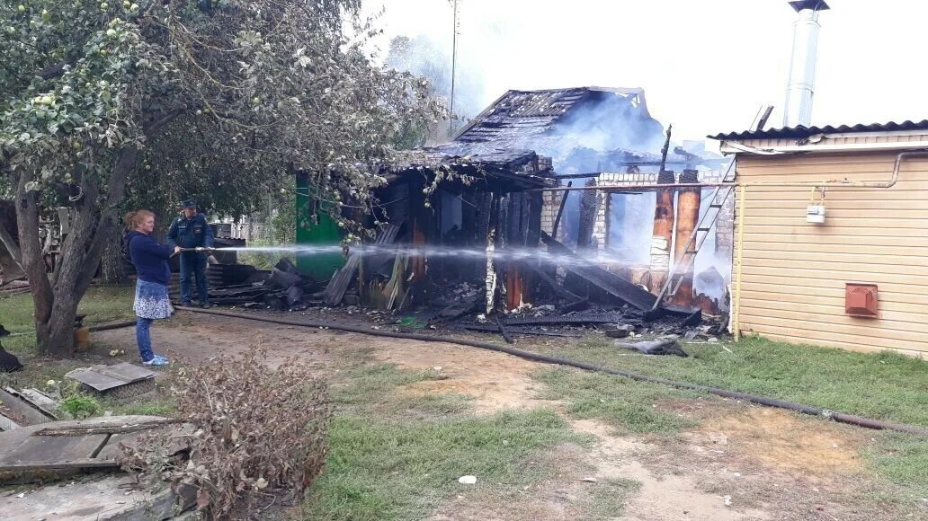 Погода в сараях рязанской области на неделю. Пожар в р. п сараи. Пожар в Сараях Рязанской области 2020. Пожар в сараи Рязанской области. Сараи Рязань.