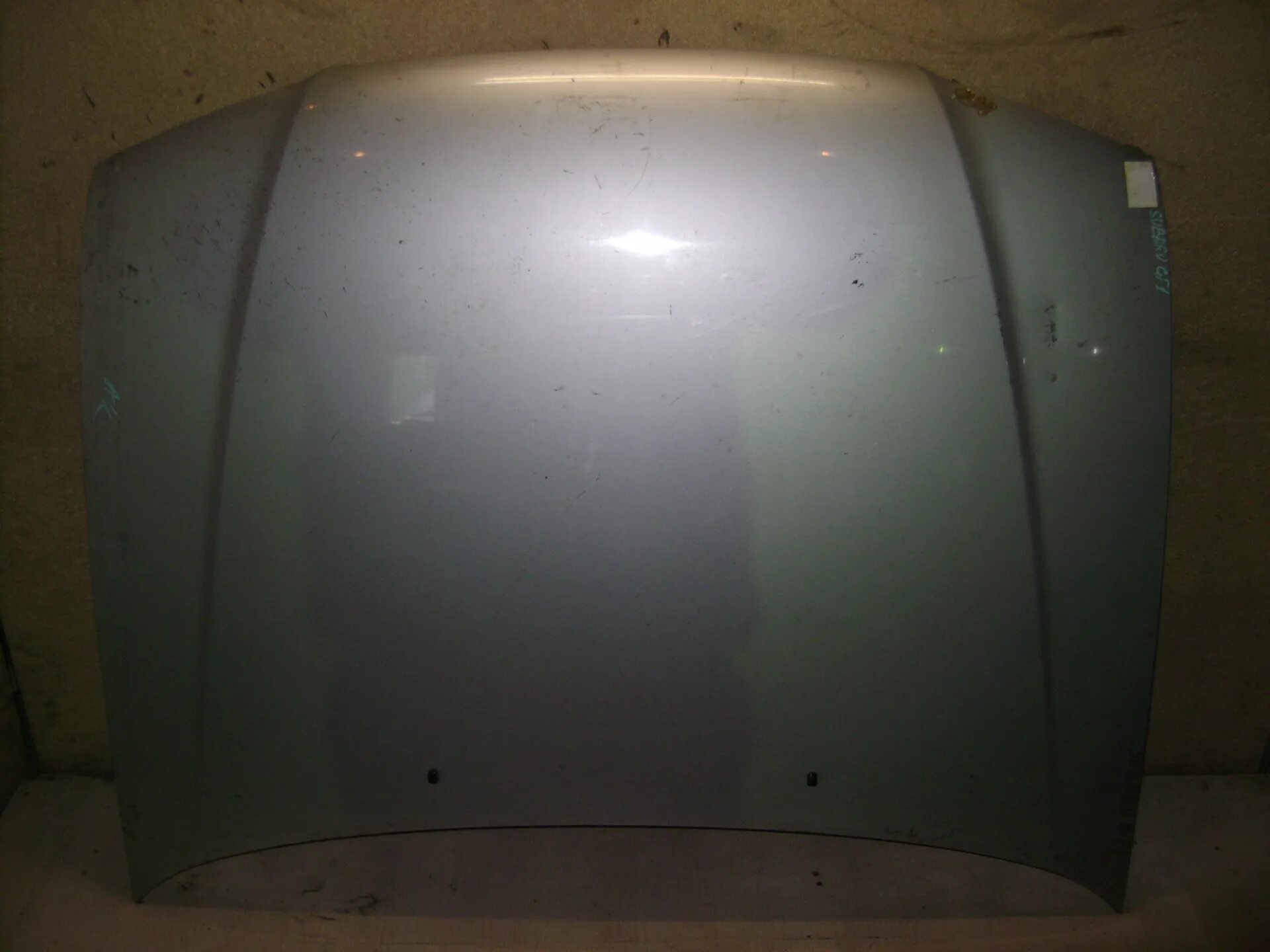 Капот ford kuga 1. Капот форд эскейп. Накладка капота форд эксплорер 2006-2010. Капот форд фокус 1 универсал. Накладка капота форд эксплорер 2006 4.