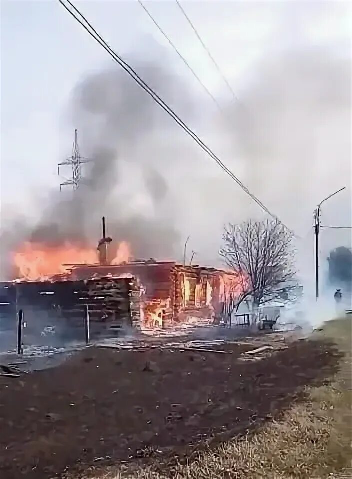 Уяр красноярский край пожары 2022. Белый яр пожар. Пожар в квартире фото. Пожары белый яр. Многоэтажный дом.