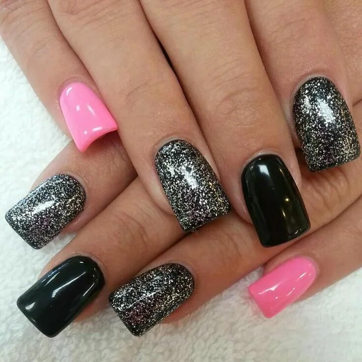 Маникюр розовый черный лак Paint Drip Vinyls Nail vinyls, Gel nails, Drip nails