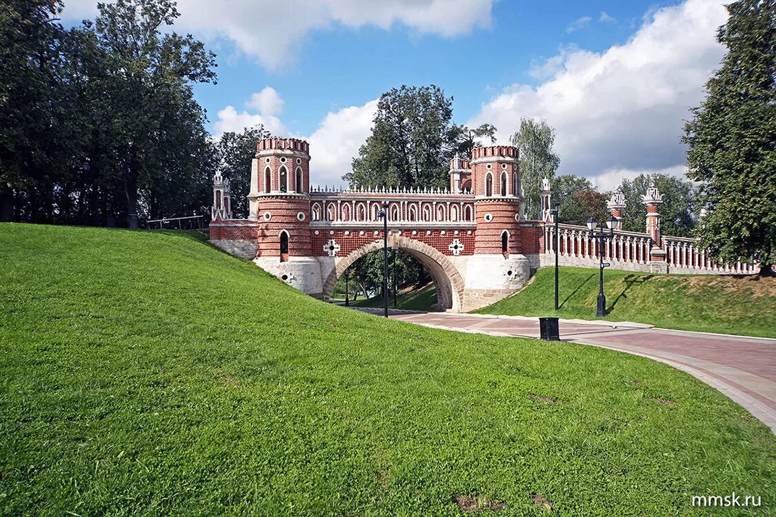 Суд царицыно. Баженов мост Царицыно. Мост в усадьбе Царицыно. Дворцово-парковый ансамбль Царицыно фигурный мост. Оранжерейный мост в Царицыно.