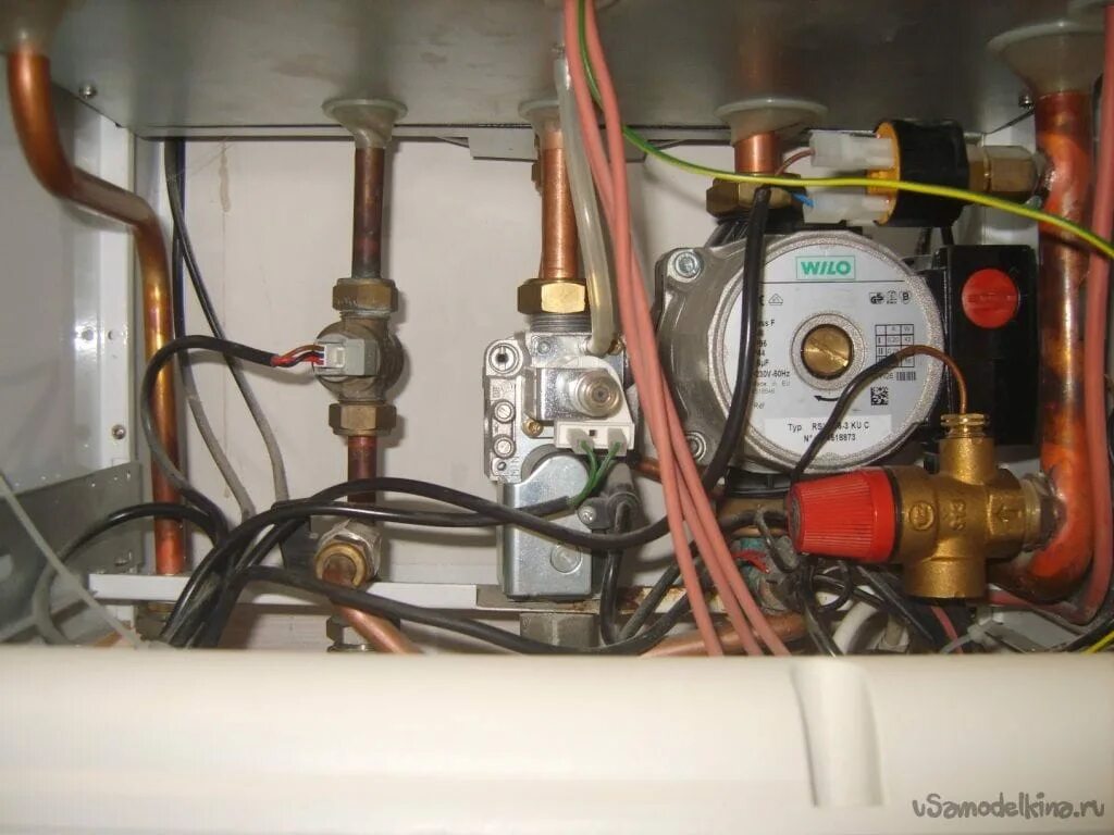 Electrolux газовая колонка чистка. Промывка газового котла от накипи. Промывка теплообменника газового. Промыть двухконтурный котел. Теплообменник на настенные котлы промывка.