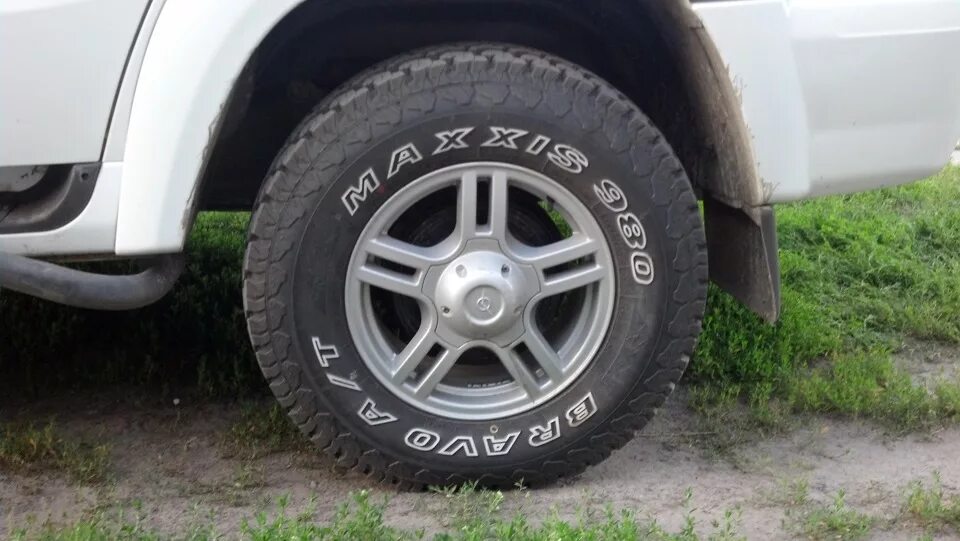 Шины 245 70 р 16. Патриот 245/75 r16. 245/75 r16 на уаз патриот. 245 75 r16 maxxis патриот. 245/70 r16 на уаз патриот.