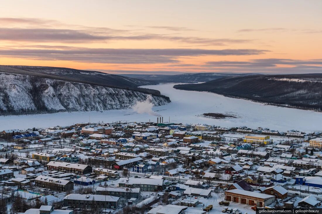 Эвенкия красноярский край поселок тура. Тура столица эвенкии. Поселок тура эвенкия. Тура столица эвенкии. Поселок тура эвенкийского района красноярского края.