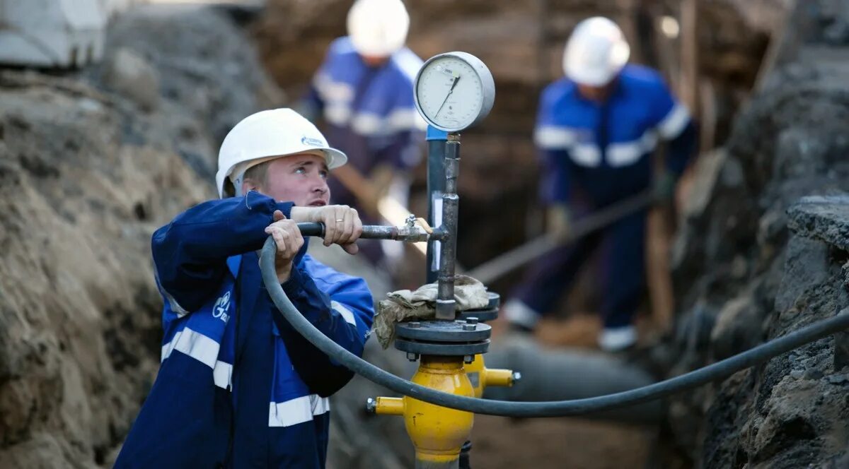 Оператор газопровода. Газификация. стройка газопровода. эксплуатация газопроводов. газификация населенных пунктов.