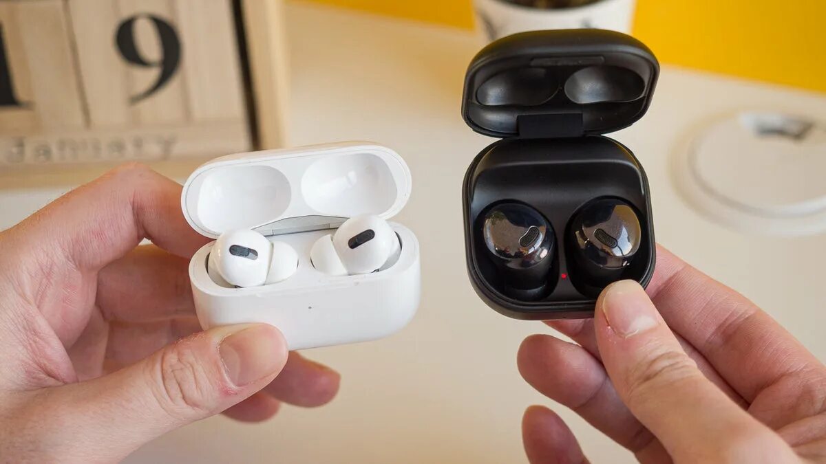 Airpods vs buds. Samsung Buds vs AIRPODS. Samsung Galaxy Buds Pro vs AIRPODS Pro. Galaxy Buds Pro или AIRPODS Pro. Samsung Galaxy Buds 2 vs Buds 2 Pro.