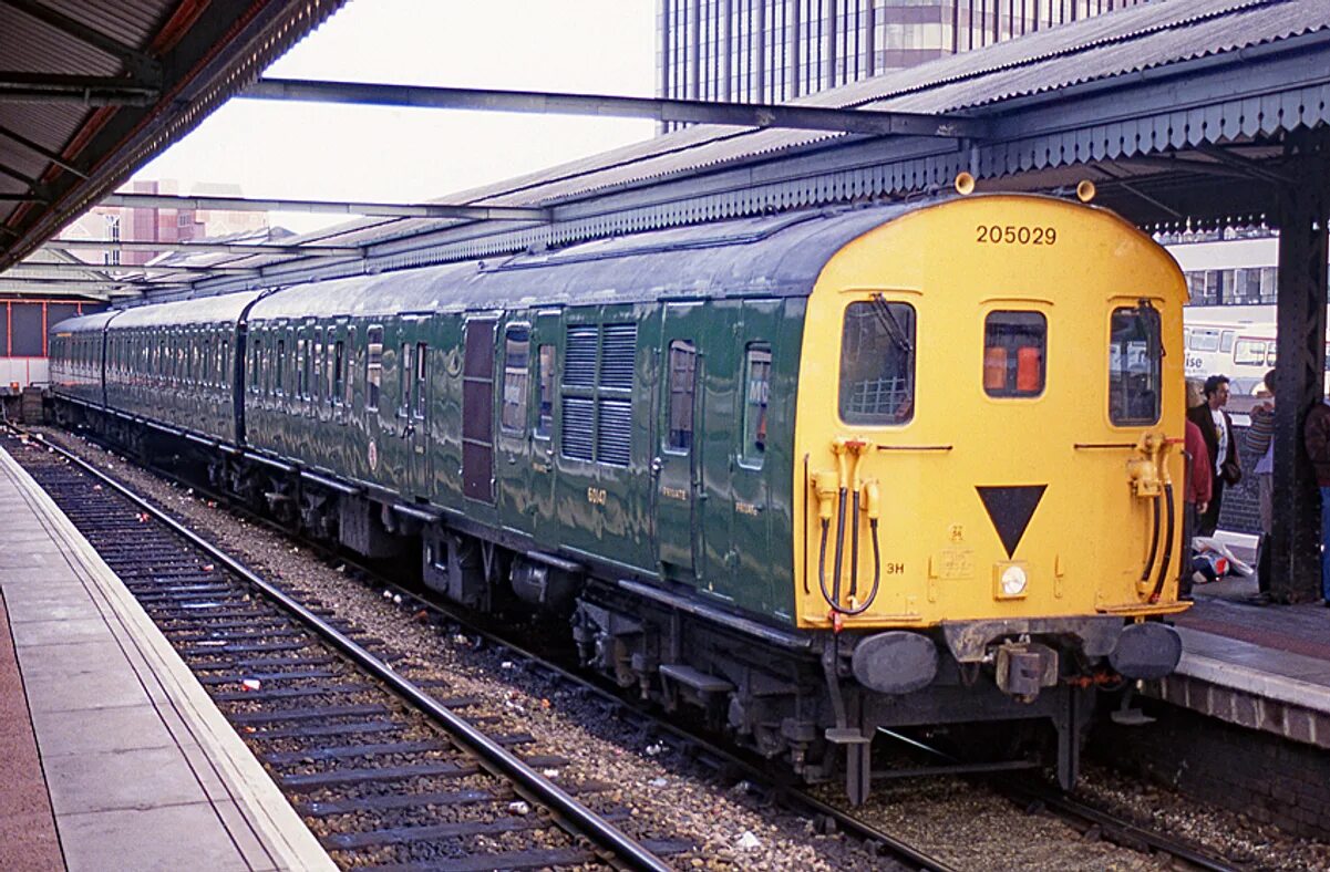 Class 205. Br class 220. british rail class 220. british rail class 211. british rail class 381.