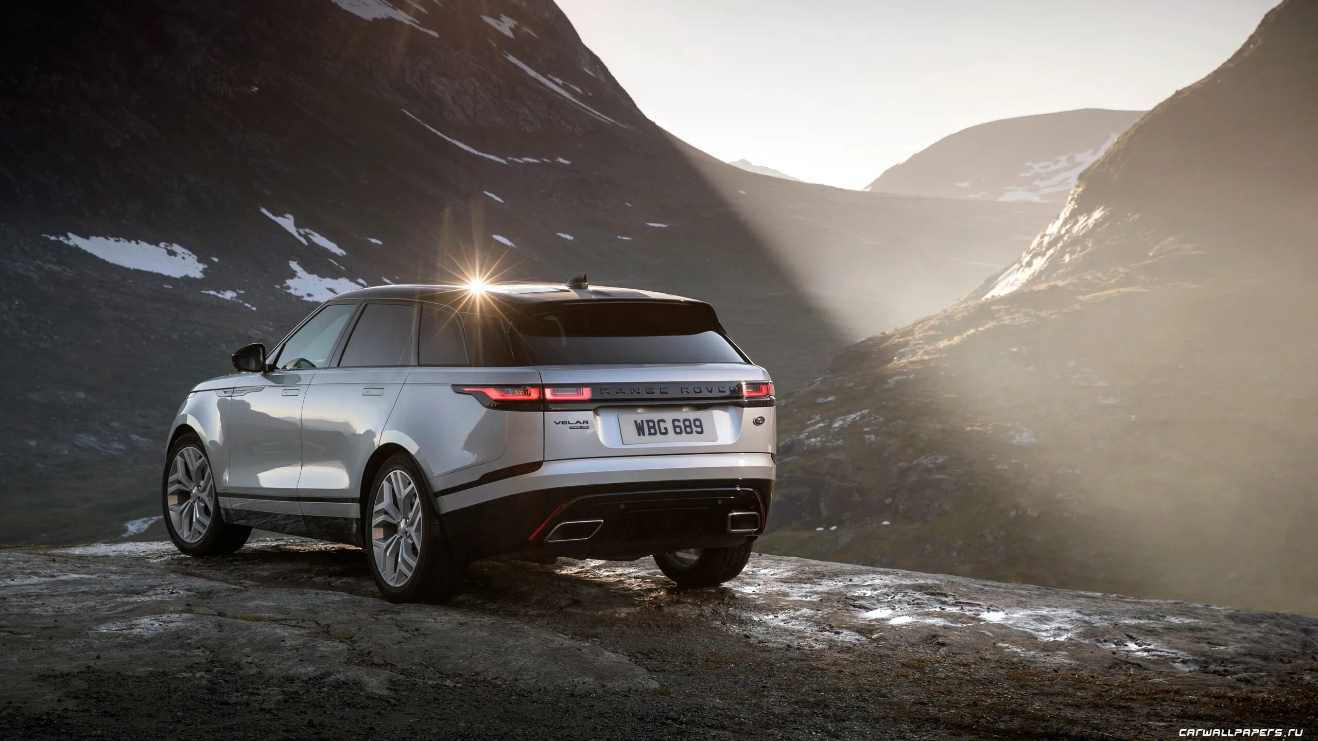 Range rover velar. Range rover velar черный. R dynamic. R dynamic. Машина range rover velar.