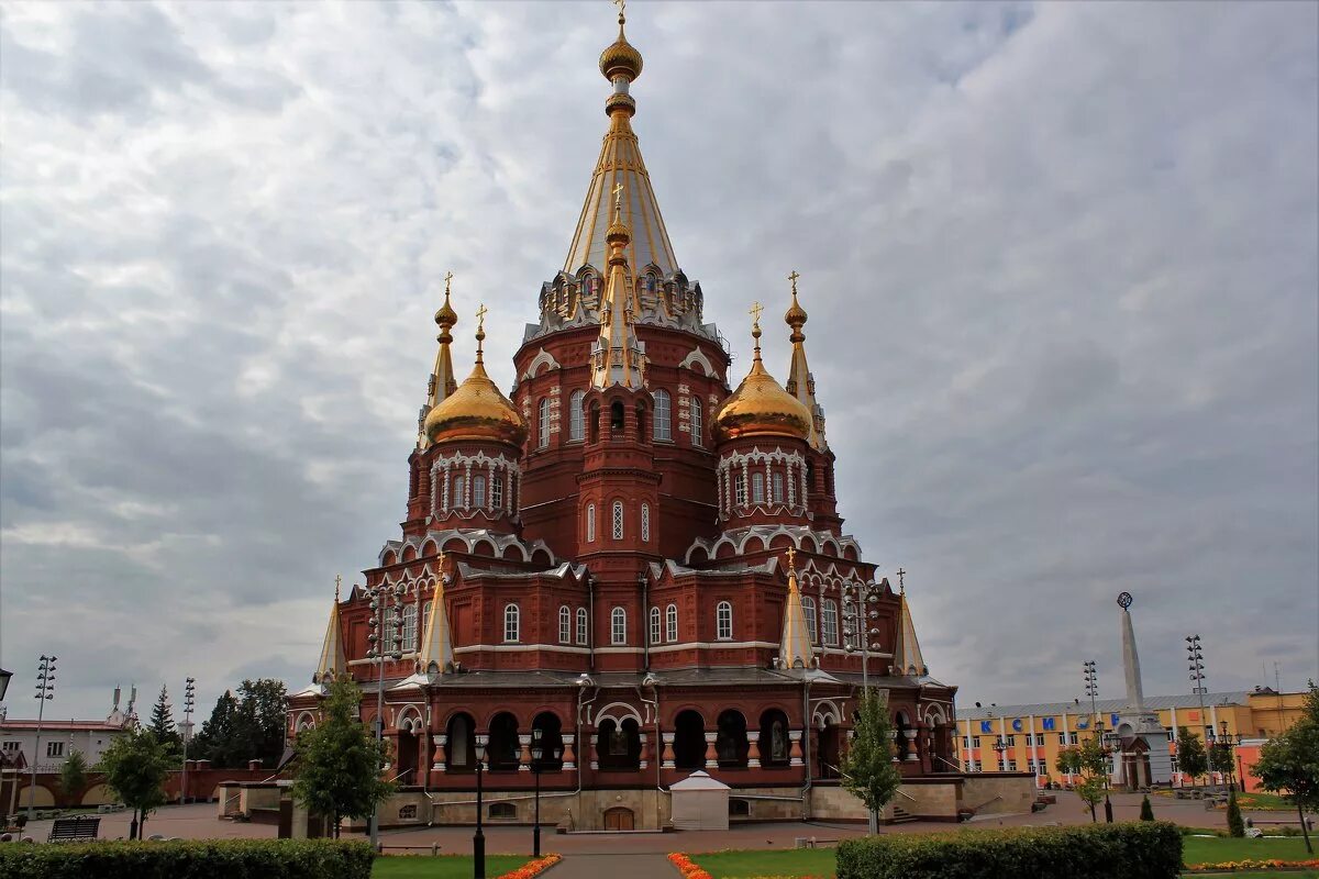 Св ижевск. Свято Михайловский храм в Ижевске Свято Михайловский.