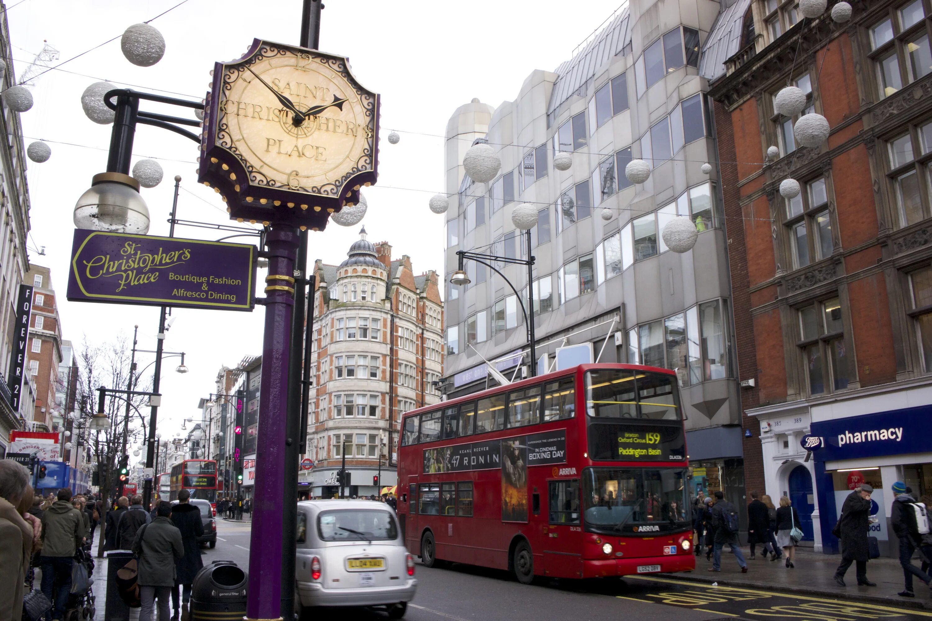 Oxford Street в Лондоне. Оксфорд стрит (англ. Oxford Street). Достопримечательности Лондона Оксфорд стрит. Торговая улица Оксфорд стрит. Oxford street shops