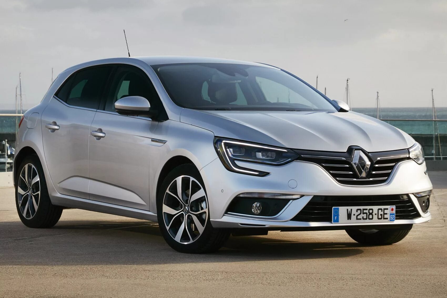 Рено megane. Рено Меган 2022 новый. Рено Меган 4. Renault Megane 2016. Renault Megane 4 2016.