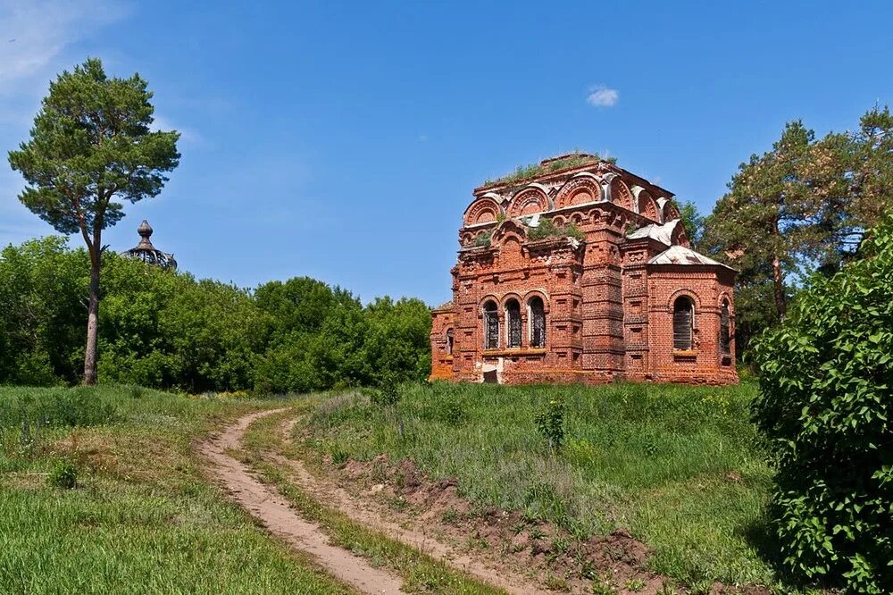 Спасское самарская область. Кузнечиха Спасский район Татарстан. Село Кузнечиха Спасского района Татарстана. Кузнечиха Церковь Спасский. Село Спасское Самарской области.