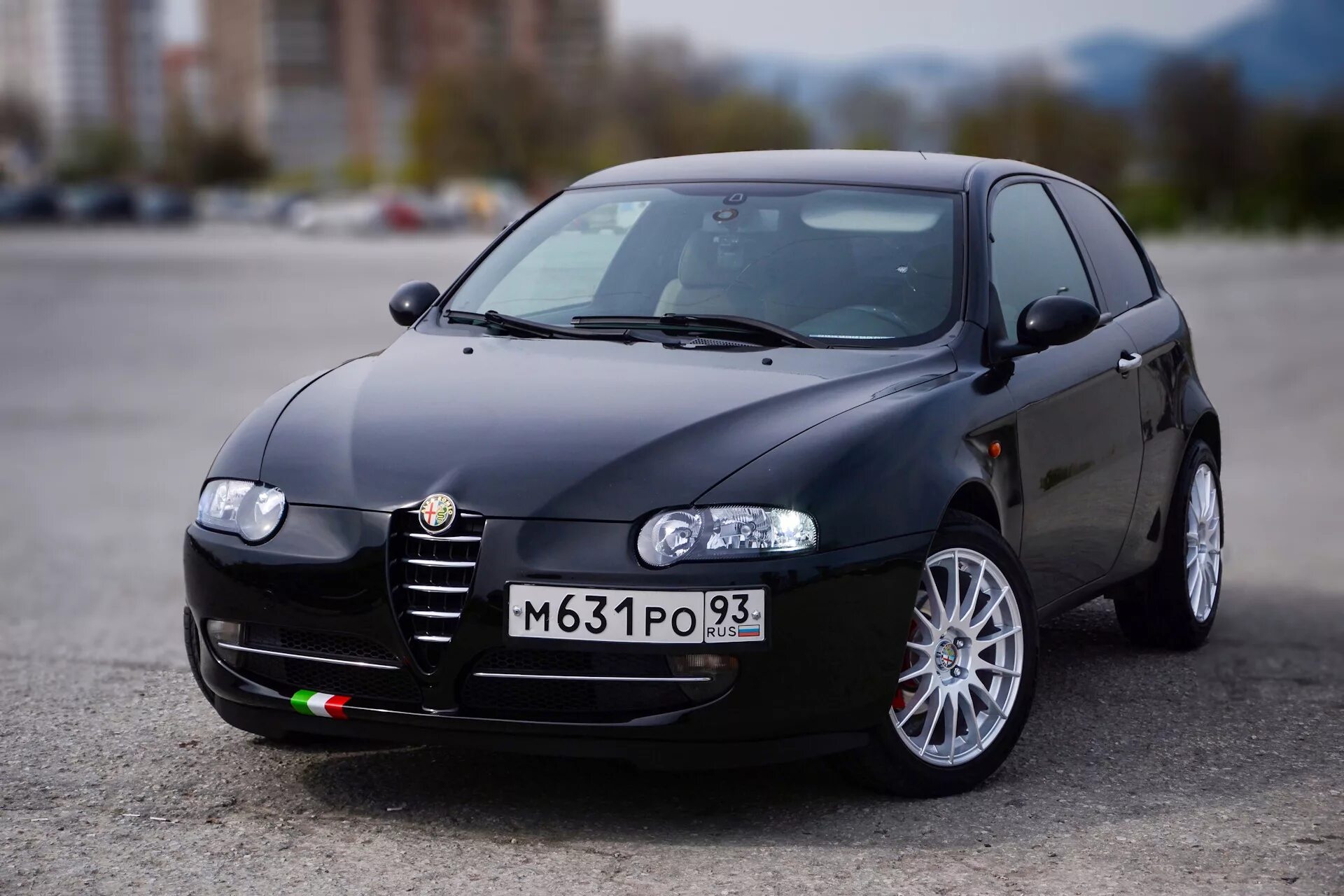 Альфа без ромео. Alfa Romeo 147. Alfa Romeo 147 2004. Альфа Ромео 147. Alfa Romeo 147 2.