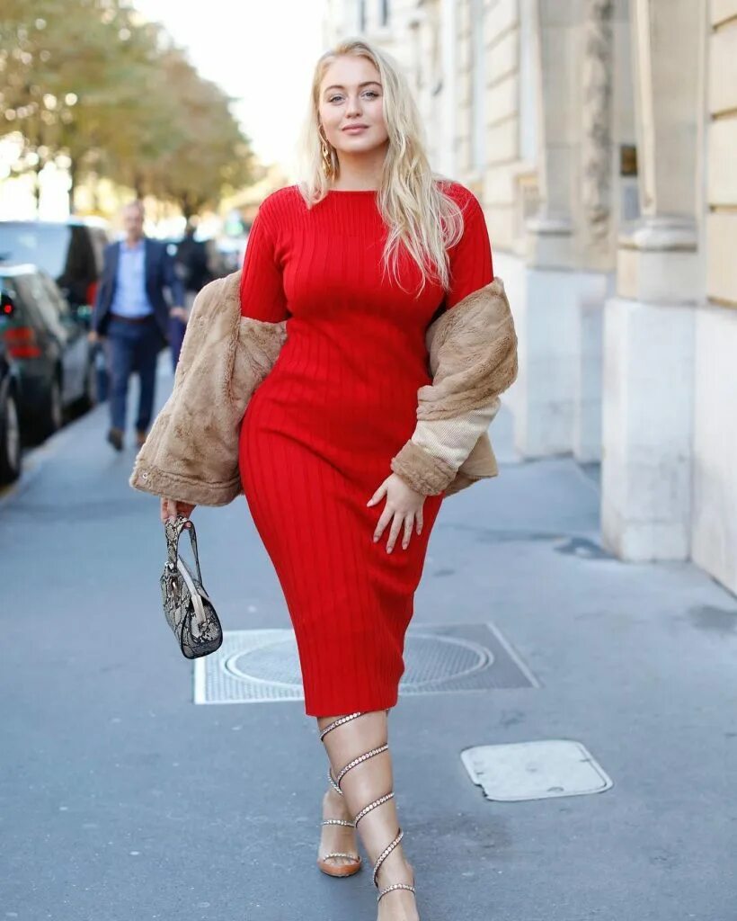 пышные женщины в купальниках. кати уптон фото. фото красивой полной блондинки. фото красивой полной блондинки. полные женщины.