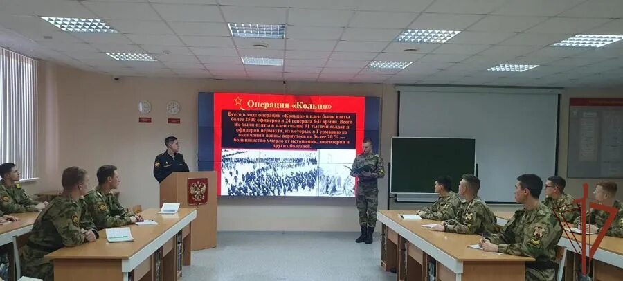 Военно политическое информирование офицеров проводится. Военно-политическое информирование военнослужащих.