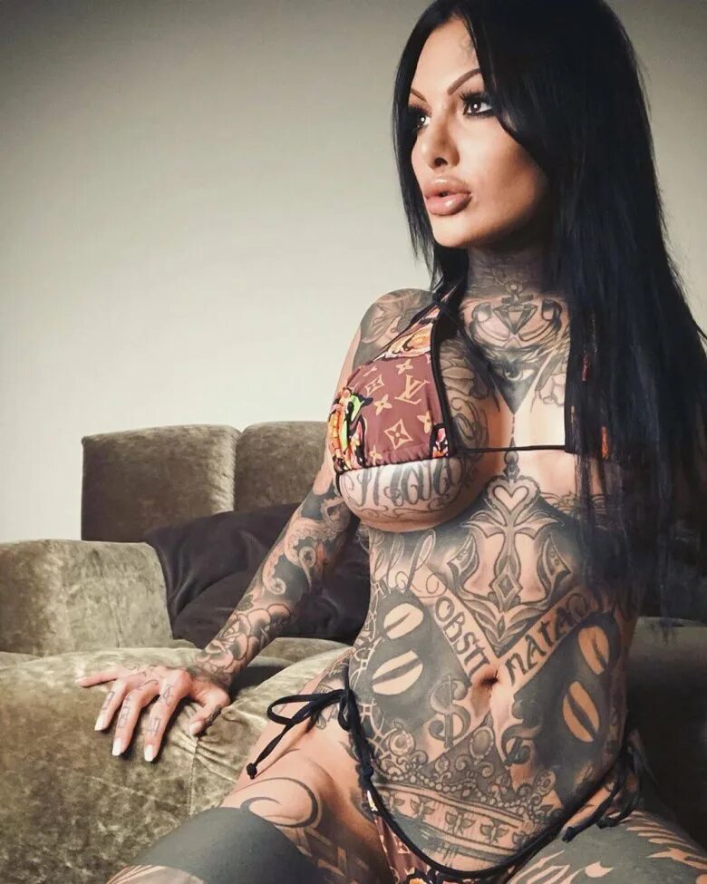 Brunette onlyfans. Mara Inkperial. Mara Inkperial онлифанс.