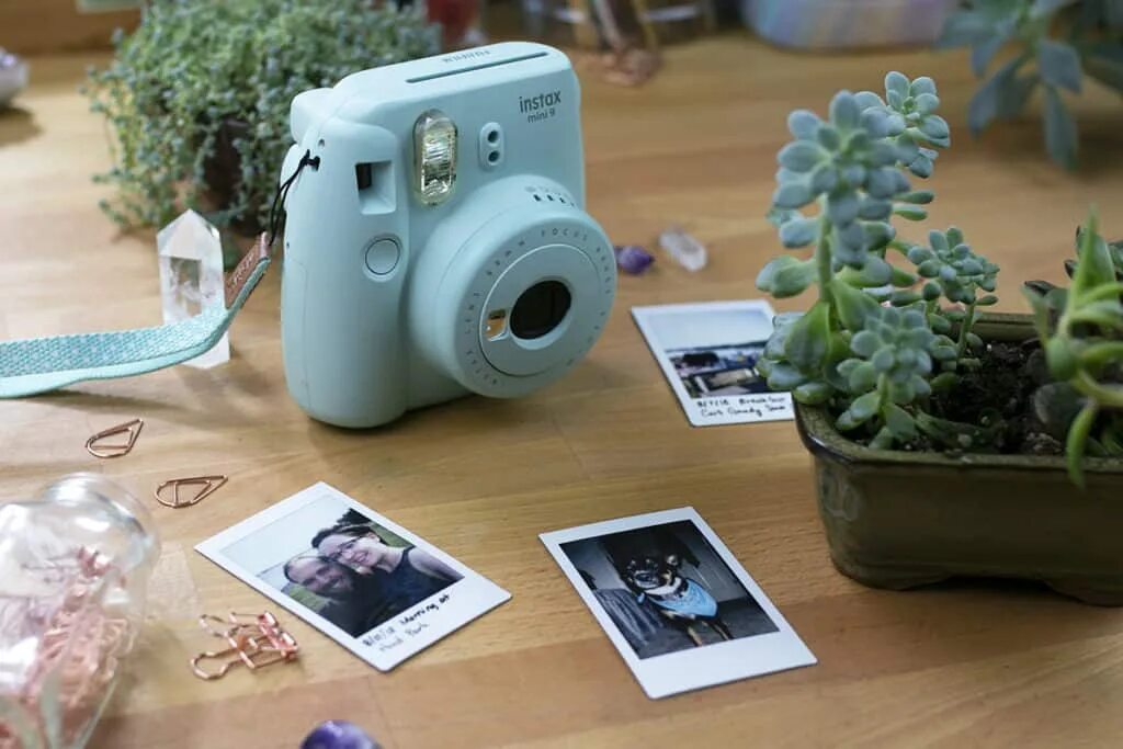 Полароид мини 9. Fujifilm instax mini 11. fujifilm instax mini 11 blue. fujifilm instax mini 11 снимки. полароид фотоаппарат instax mini 11.