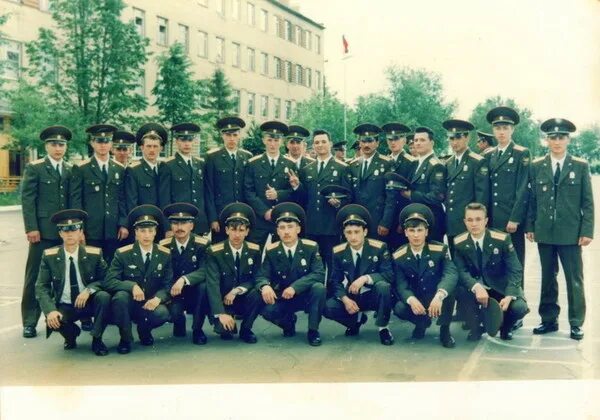 Институты 1993. ЧВТКУ 1995. ЧВТКУ Челябинск 1996-2001. ЧВТКУ выпуск 1999. ЧВТКУ 1990-1994.