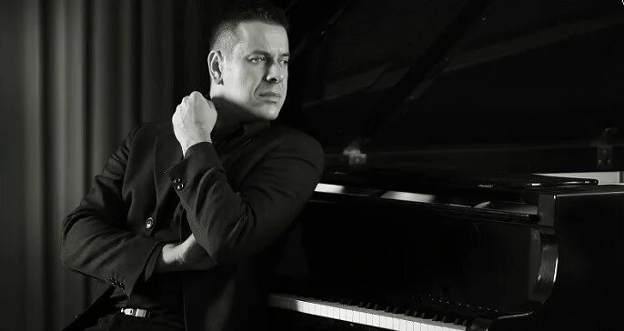 Vlado georgiev. Штефанчич, владо. Штефанчич, владо. Владо георгиев биография. Поп певец сербия.