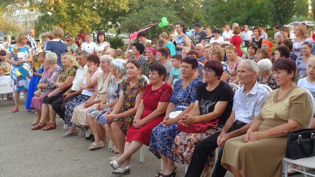 Погода в чебургольской красноармейского. Чебургольская станица Краснодарский край. Чебурголе Красноармейский район. Администрация Чебургольского сельского поселения.