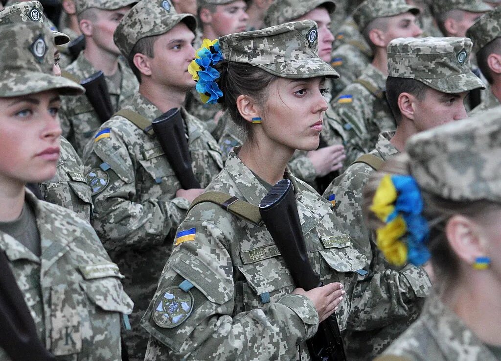 Плен украинских девушек