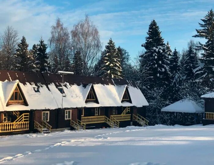 Загородный клуб дмитровский район. Шиболово горки коттеджный поселок. Шиболово горки база отдыха. Коттеджный комплекс «Шиболово-горки».