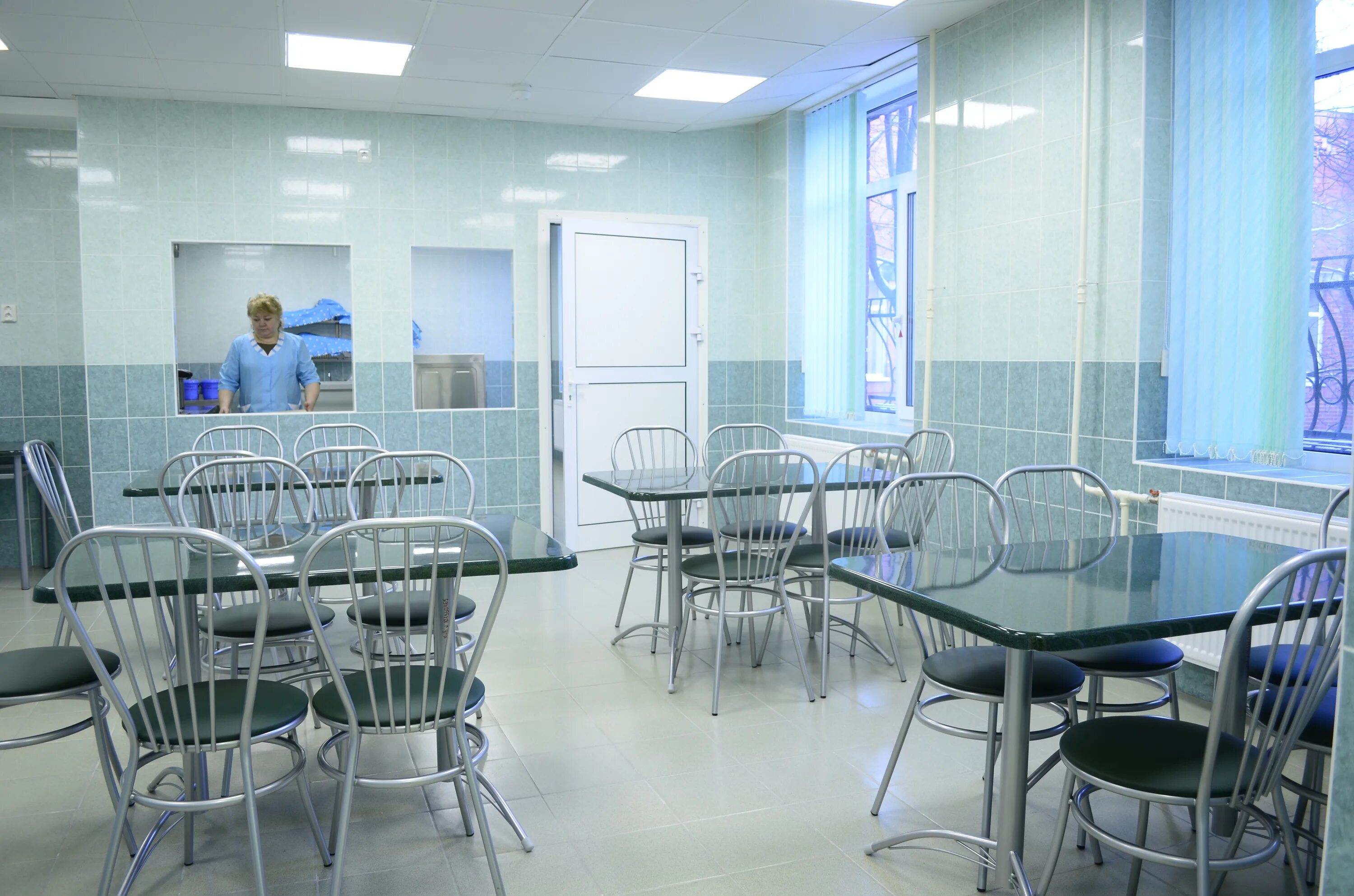 Столовая в поликлинике. Предприятия общественного питания. В столовой в больнице. Питание в стационаре. Столовая в школе.