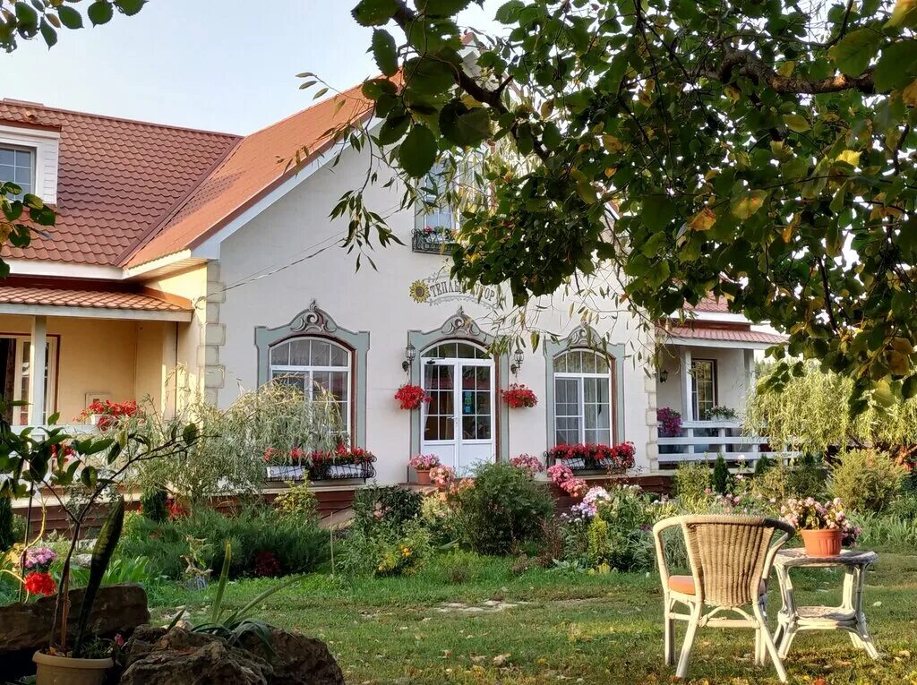 гостевой дом сириус адлер. гостевой дом тепло сочи. дом ковчег голубицкая. гостевой дом теплый дом. база отдыха теплый стан.