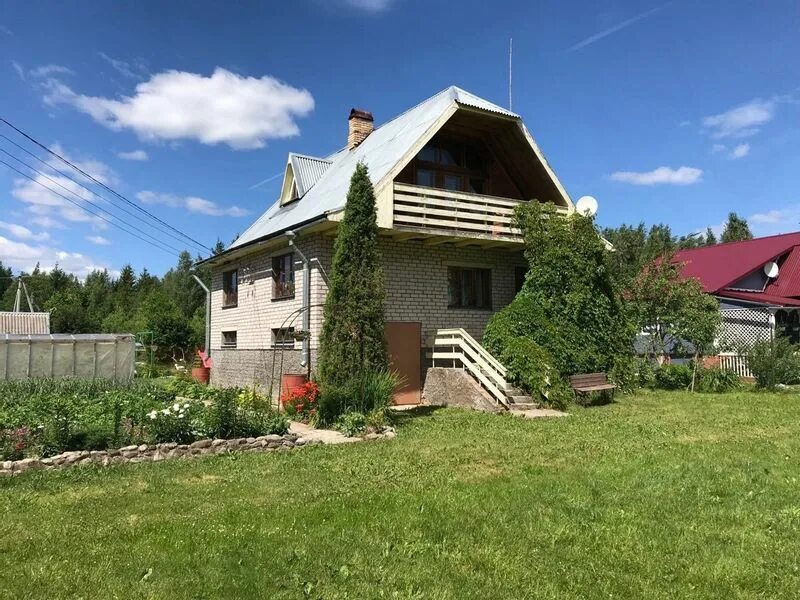 Новгородские дома дачи. Узмень Боровичи. Д Узмень Боровичский район Новгородской области. Деревня Узмень Боровичский район. Дом Боровичи.