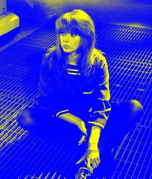 Divinyls i touch. Chrissy amphlett. группа divinyls. chirrsy amphlett. divinyls i touch myself.