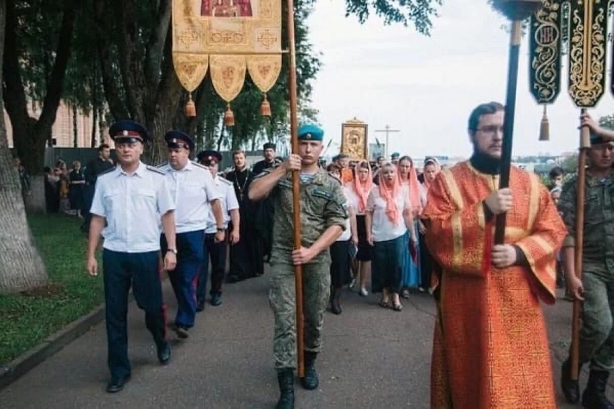 Фёдоровская кресный ход кострома. Великорецкий крестный ход. Крестный ход в костроме 29 августа. Крестный ход с феодоровской в костроме. Фёдоровская кресный ход кострома.