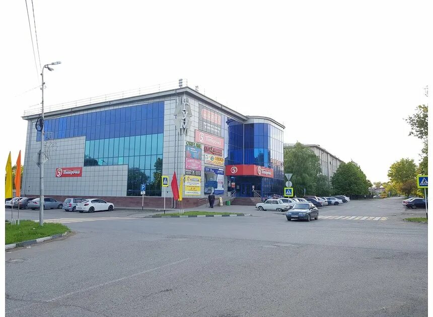 Георгиевск торговый центр. Георгиевск торговый центр. Георгиевск молл торговый центр. Скарлет мебель, георгиевск. Георгиевск торговый центр.