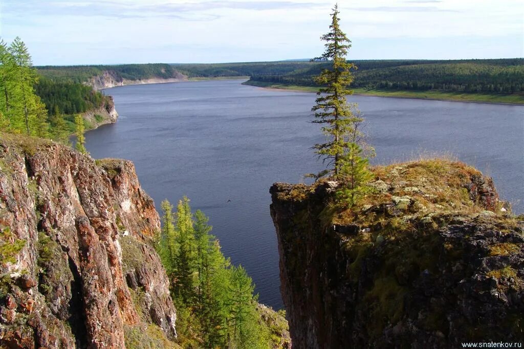 Нижняя тунгуска река. Река нижняя тунгуска в иркутской области. Подкаменная тунгуска иркутская область. Река нижняя тунгуска в иркутской области. Нижняя тунгуска река.