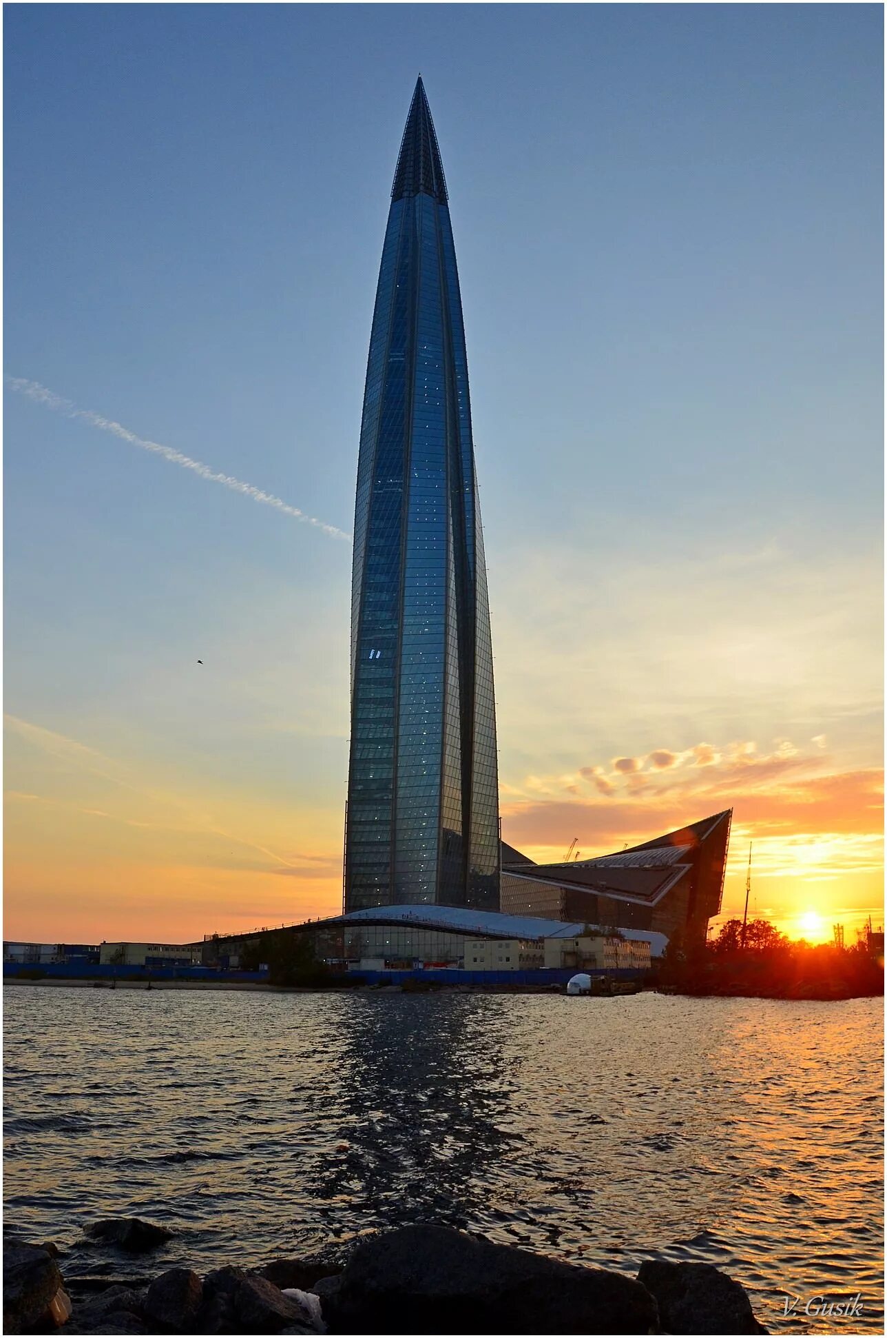 Кукуруза охта центр. Питерская кукурузина газпрома. Петербург кукурузина. Петербург башня лахта. Небоскреб лахта центр.
