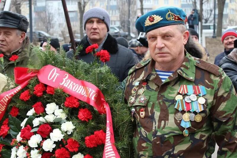 памятник участникам локальных войн. лига ветеранов локальных конфликтов. ветераны локальных войн. ветераны боевых действий и локальных конфликтов. памятник героям локальных войн в новокуйбышевск.