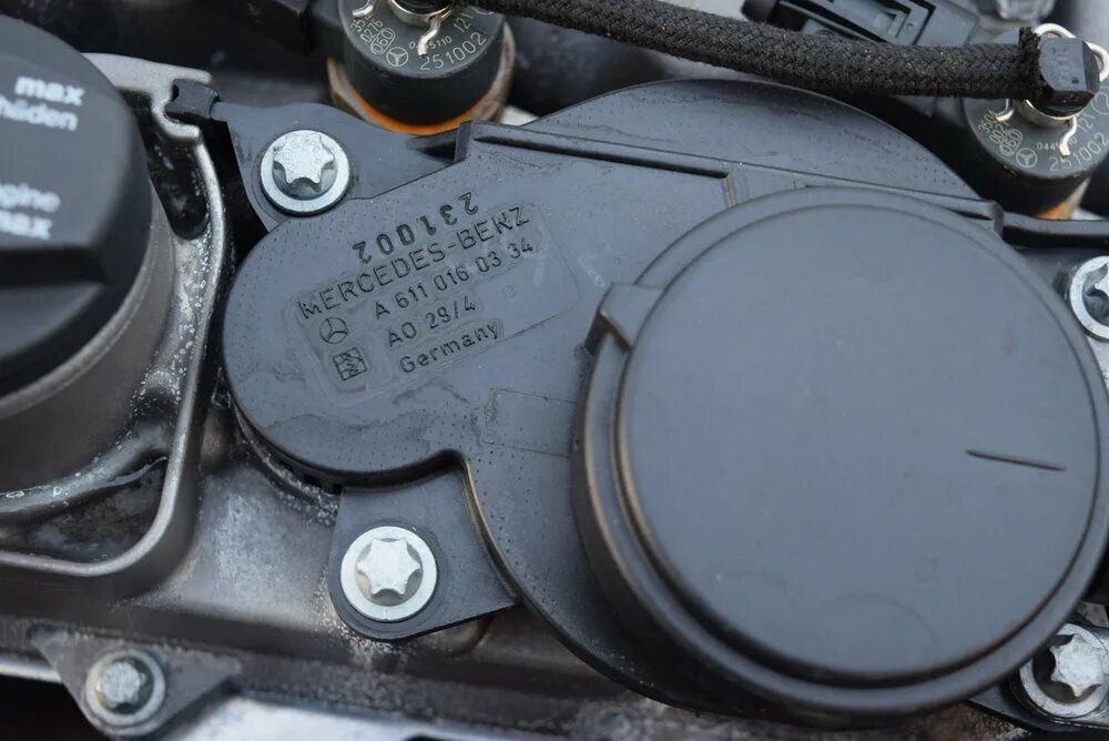 Клапан картерных газов мерседес w212. A6420101891. Мерседес 1845 сапун. Шланг сапуна мерседес а140. Маслоотделитель сепаратор масляный мерседес c - klasa w203 2.