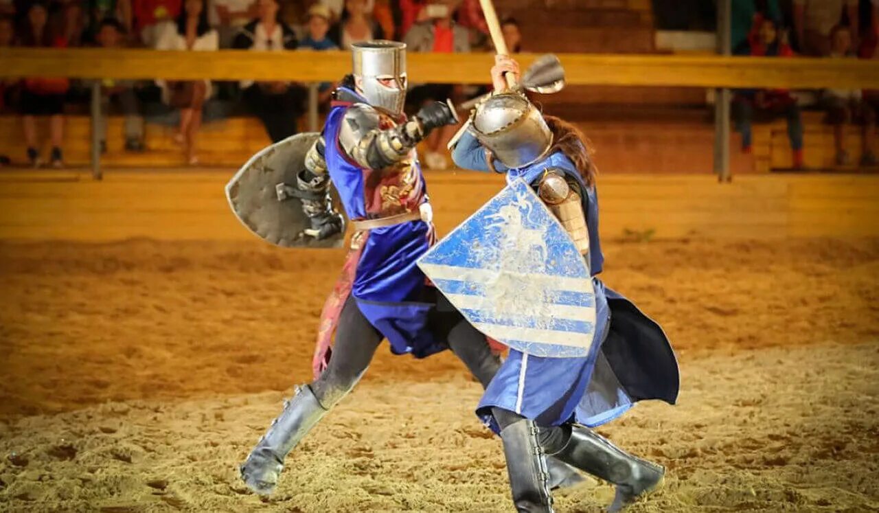 Футбол картинки. Смешанные боевые единоборства мма. Спартак юниор псков 2010 год. Рыцарский турнир в сукко. Рыцарский турнир в замке львиная голова.