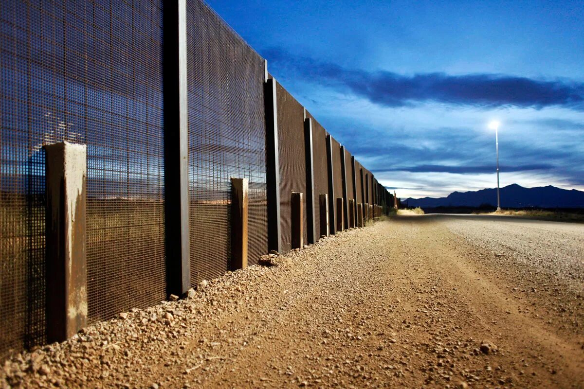 Где есть стена. Стена Трампа на границе с Мексикой. Бордер Мексика. Забор Мексика США. Американо-Мексиканская стена.