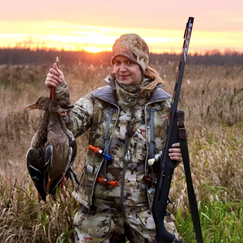 охотник фотосессия. охотник с собакой. охотничий туризм. собака охотничья. охота охотничий.